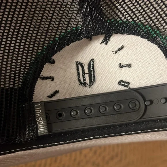 LinkSoul MeshBack / SnapBack Hat - Picture 6 of 9